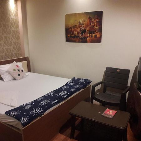 Buddha Guest House Варанасі Екстер'єр фото