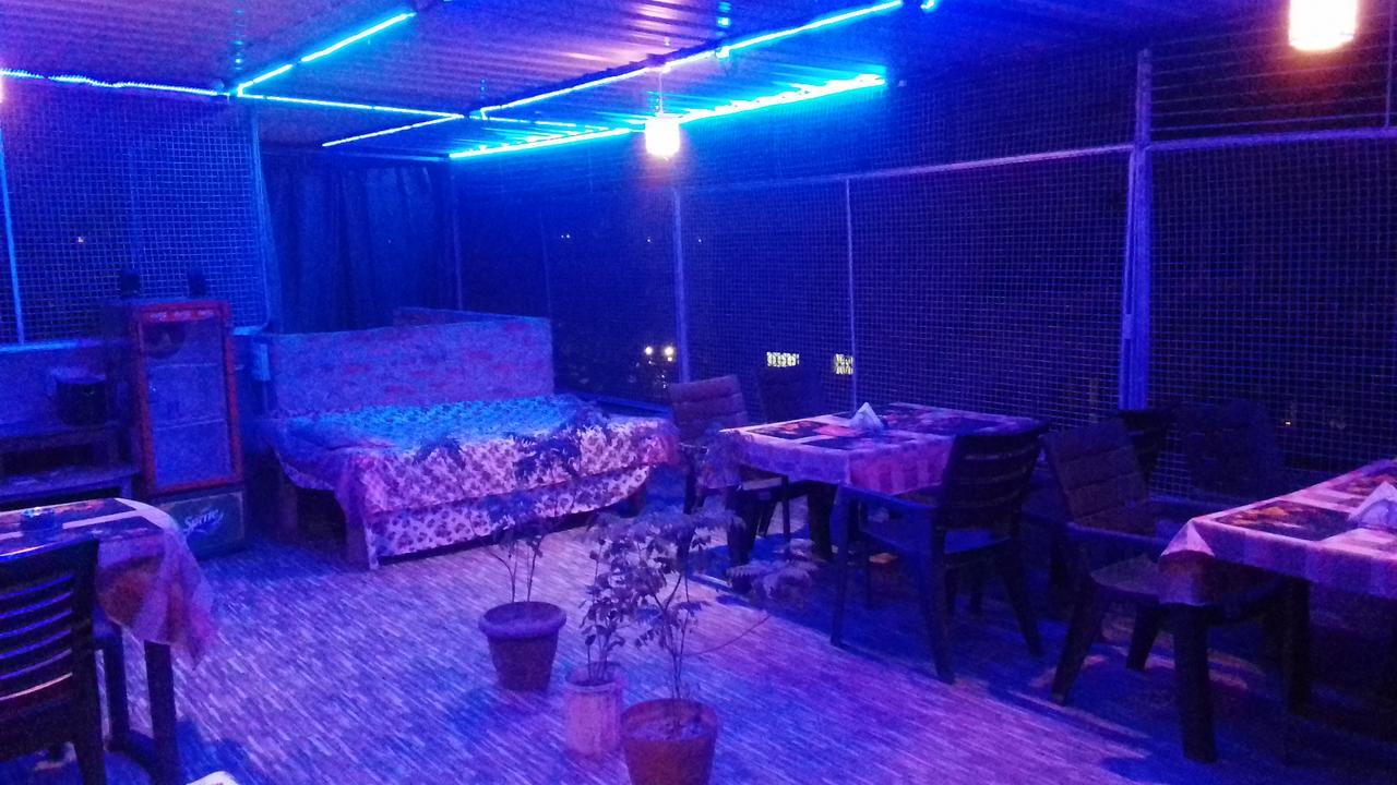 Buddha Guest House Варанасі Екстер'єр фото