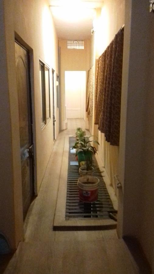 Buddha Guest House Варанасі Екстер'єр фото