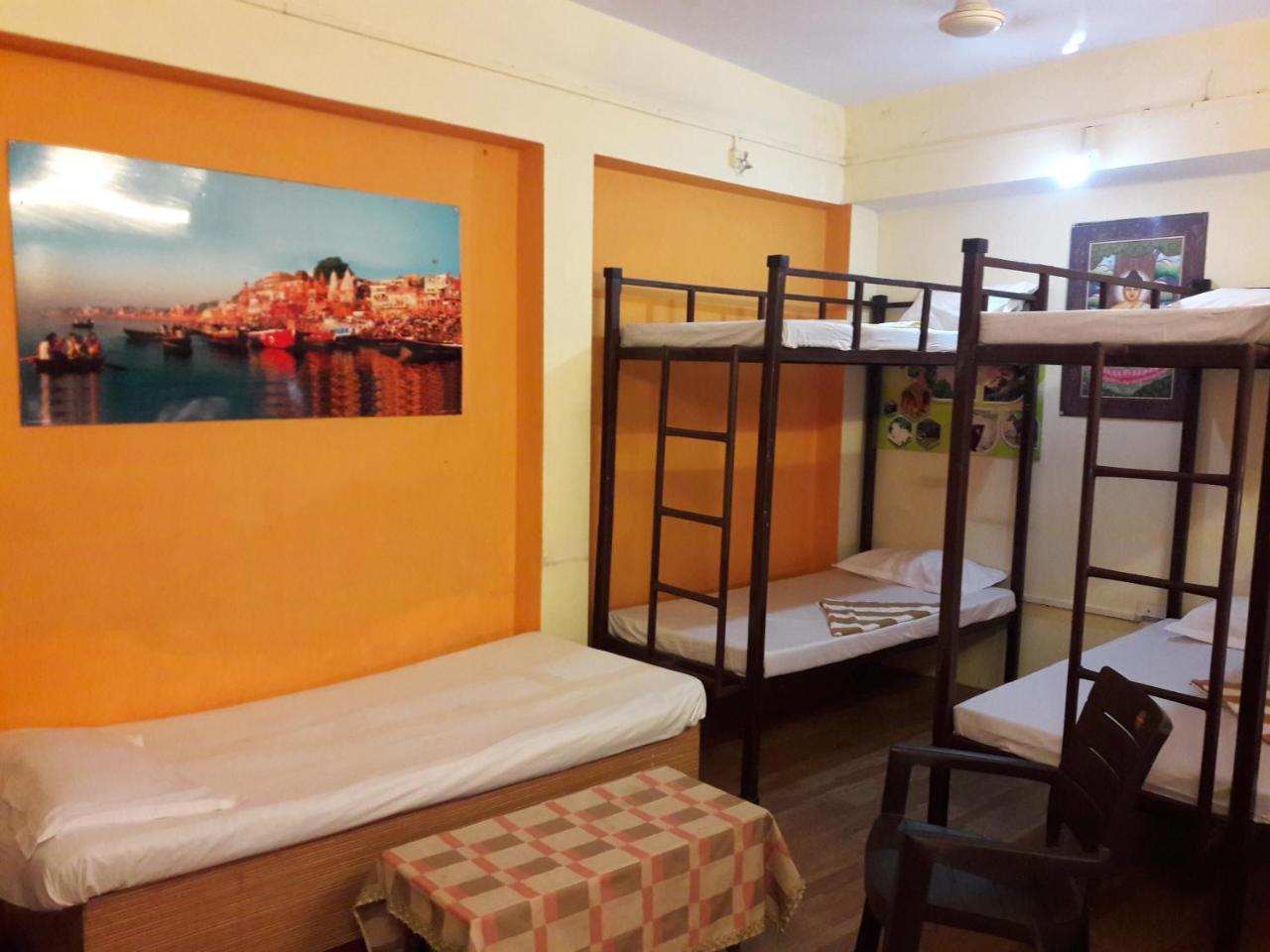 Buddha Guest House Варанасі Екстер'єр фото