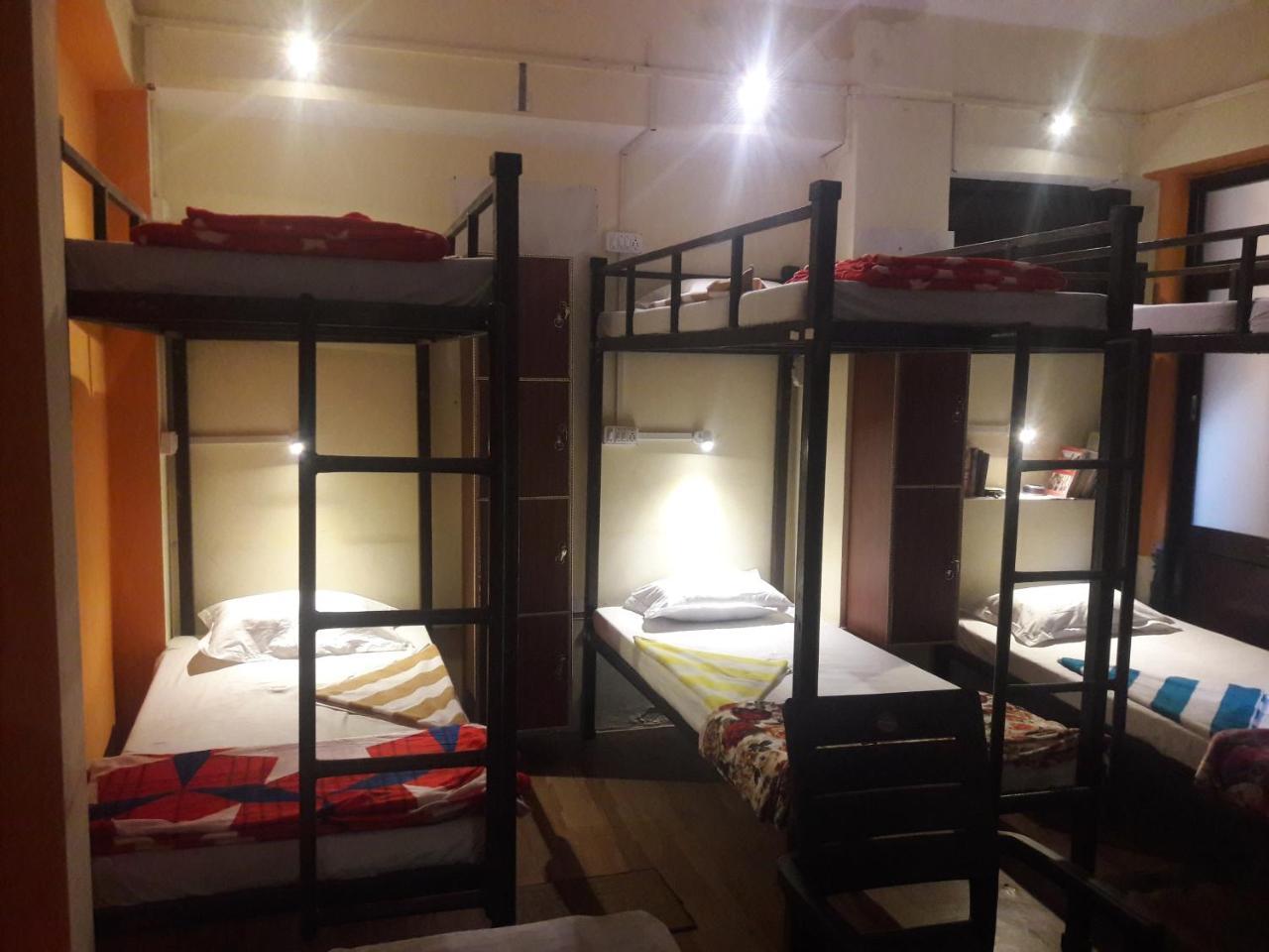 Buddha Guest House Варанасі Номер фото