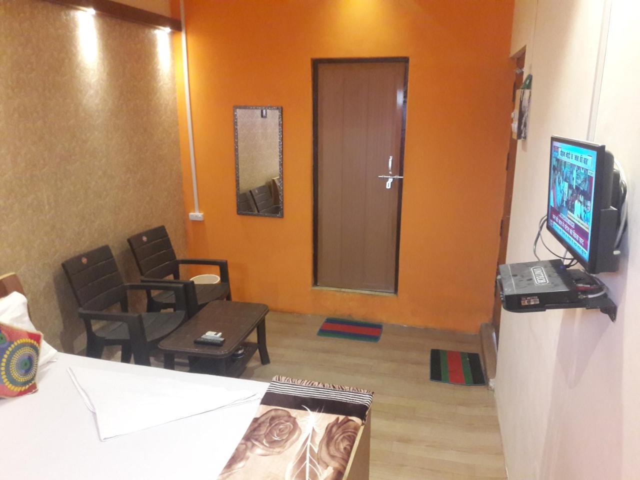 Buddha Guest House Варанасі Екстер'єр фото