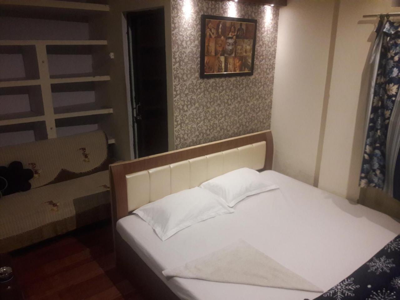 Buddha Guest House Варанасі Екстер'єр фото