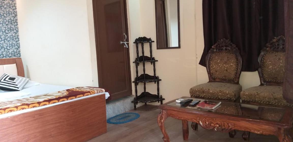 Buddha Guest House Варанасі Номер фото